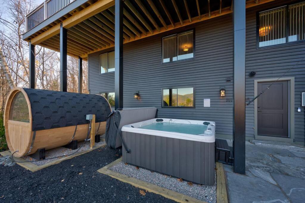 Views, Hot Tub, Sauna, Theatre Villa Conway Exterior photo