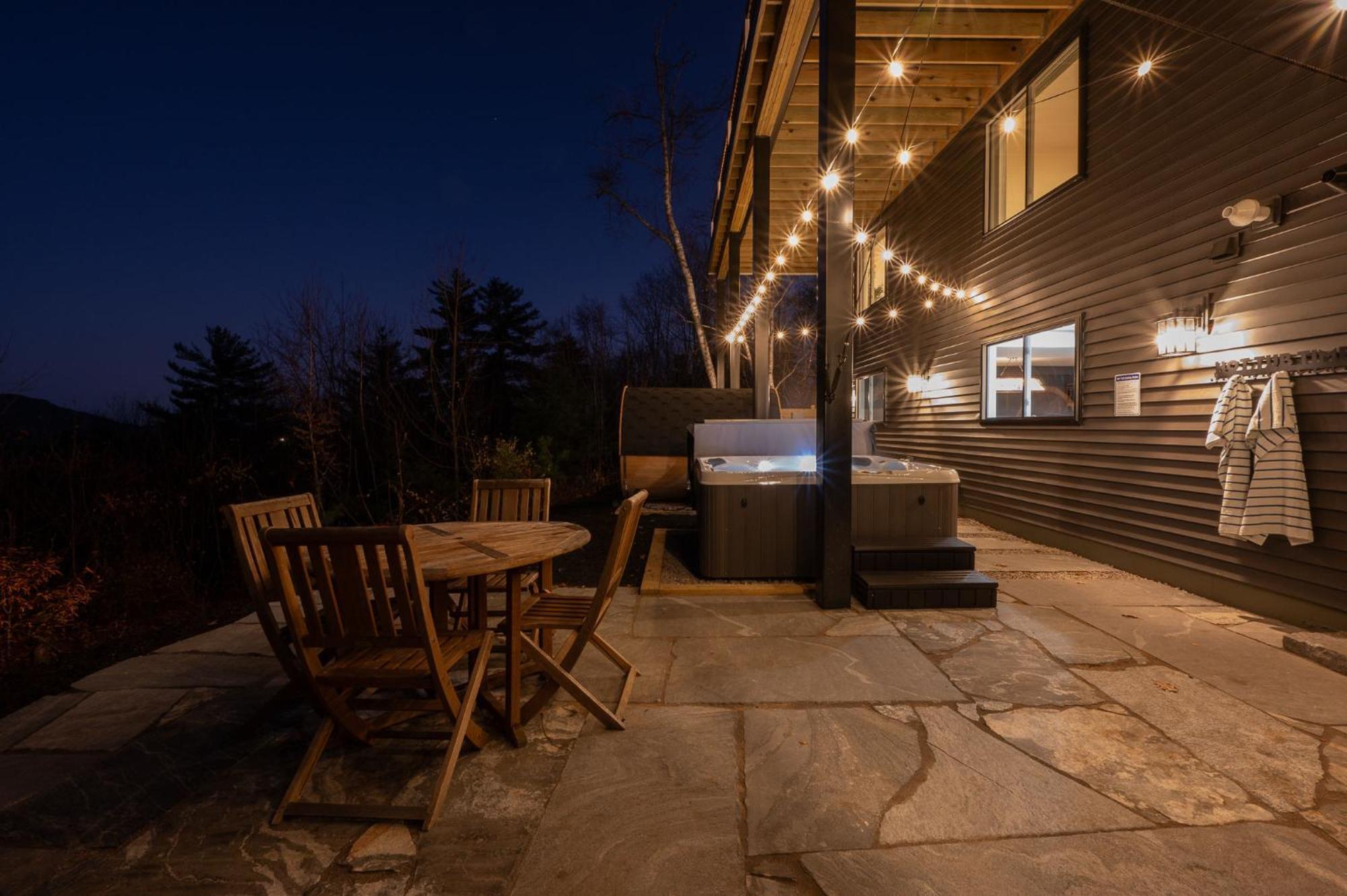 Views, Hot Tub, Sauna, Theatre Villa Conway Exterior photo